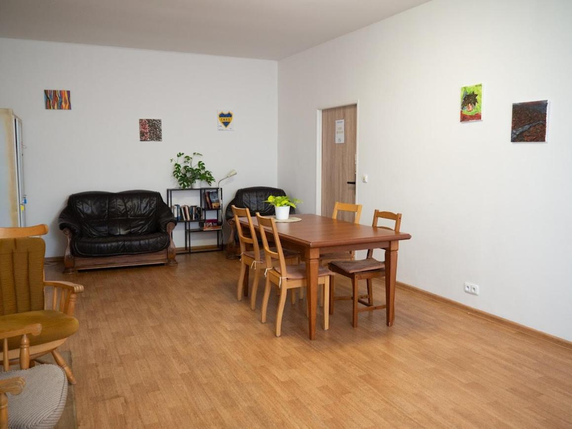 In Hostel Praga Zewnętrze zdjęcie